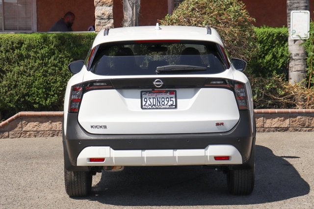 2025 Nissan Kicks SR