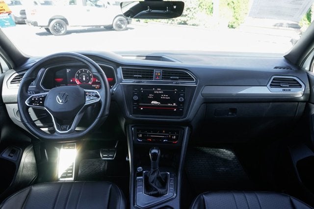 2022 Volkswagen Tiguan 2.0T SE R-Line Black