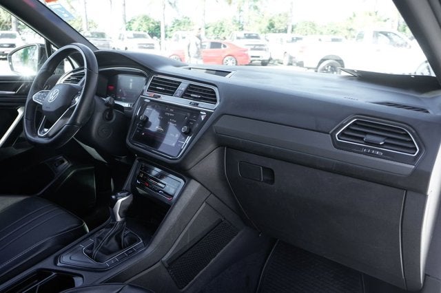 2022 Volkswagen Tiguan 2.0T SE R-Line Black