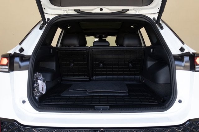 2025 Volkswagen Tiguan 2.0T SE R-Line Black