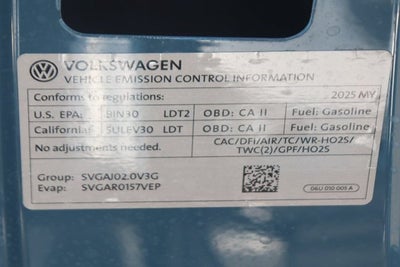 2025 Volkswagen Tiguan 2.0T SE
