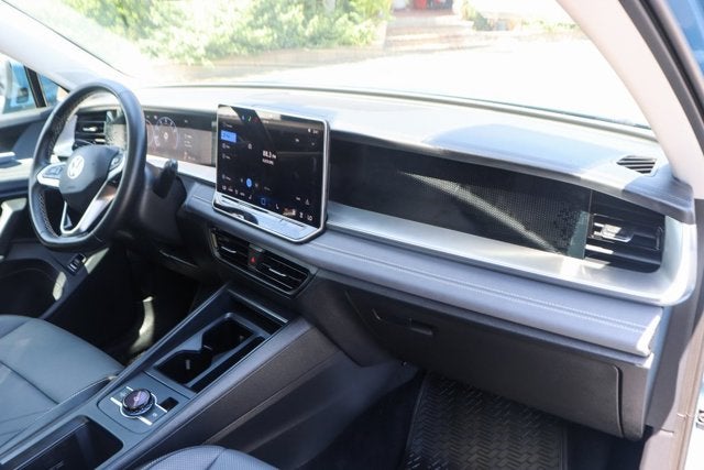 2025 Volkswagen Tiguan 2.0T SE