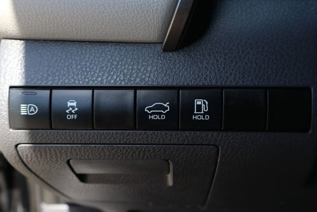 2023 Toyota Camry Hybrid LE