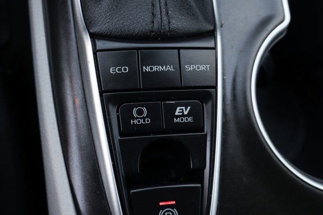 2023 Toyota Camry Hybrid LE