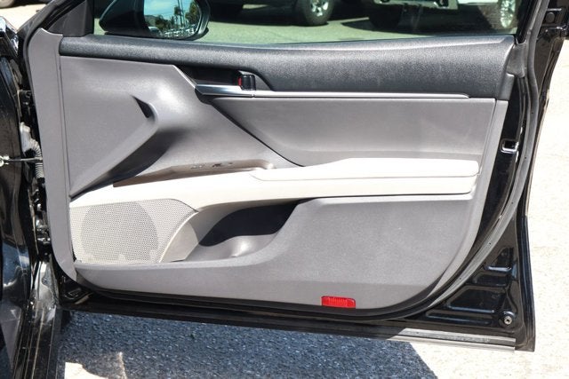 2023 Toyota Camry Hybrid LE