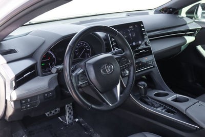 2020 Toyota Avalon Hybrid XSE