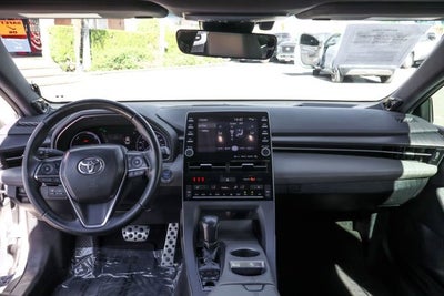 2020 Toyota Avalon Hybrid XSE