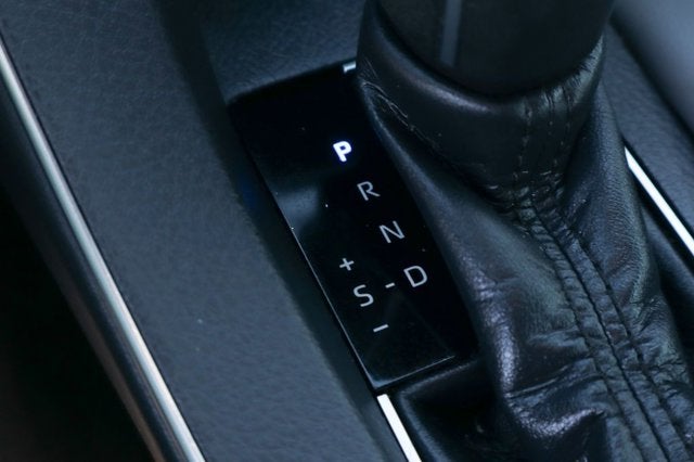 2020 Toyota Avalon Hybrid XSE