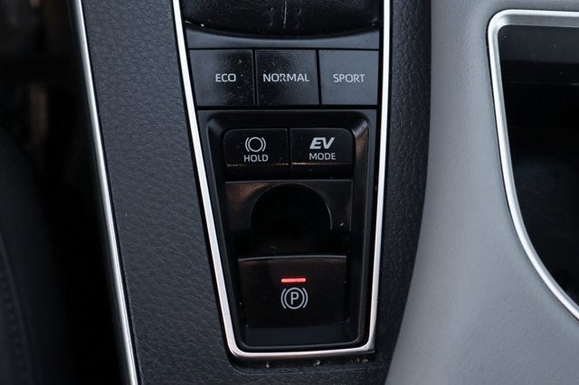 2020 Toyota Avalon Hybrid XSE