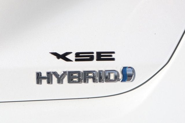 2020 Toyota Avalon Hybrid XSE
