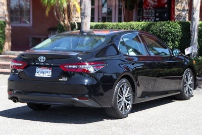 2023 Toyota Camry Hybrid XLE