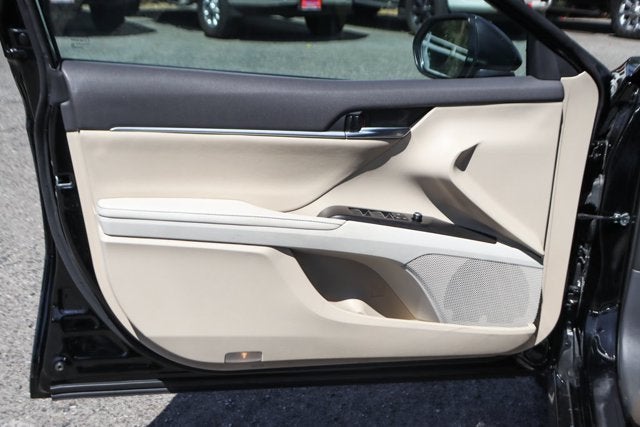 2023 Toyota Camry Hybrid XLE