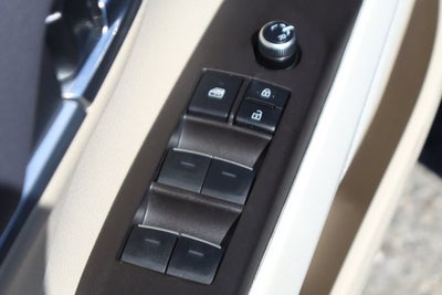 2023 Toyota Camry Hybrid XLE
