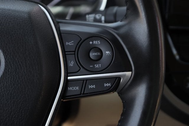 2023 Toyota Camry Hybrid XLE