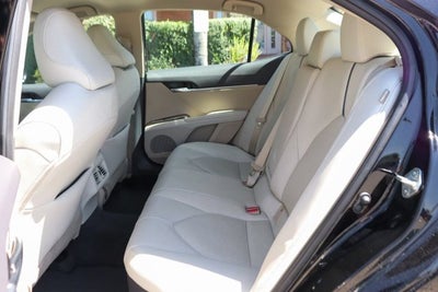 2023 Toyota Camry Hybrid XLE