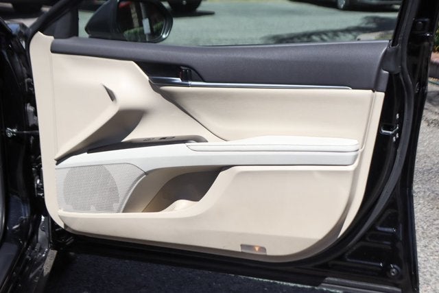 2023 Toyota Camry Hybrid XLE