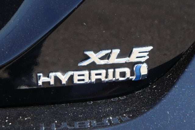 2023 Toyota Camry Hybrid XLE