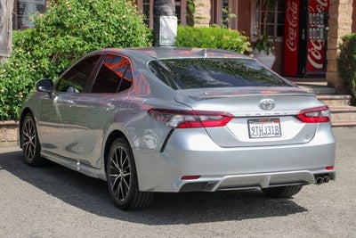 2022 Toyota Camry SE