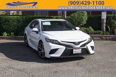2020 Toyota Camry SE