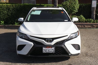 2020 Toyota Camry SE