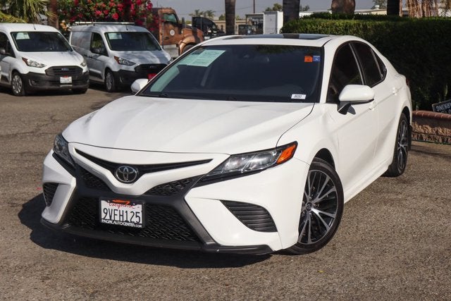 2020 Toyota Camry SE