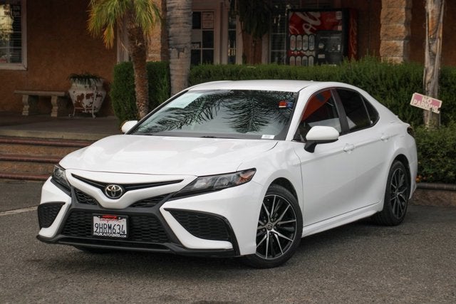 2021 Toyota Camry SE