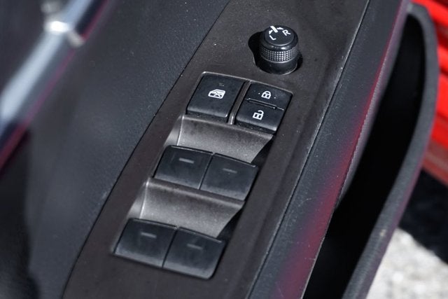 2022 Toyota Camry Hybrid SE