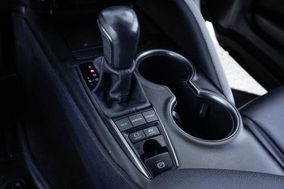 2022 Toyota Camry Hybrid SE