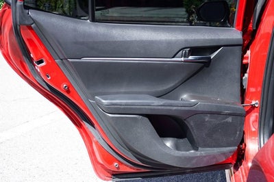 2022 Toyota Camry Hybrid SE