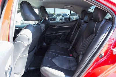 2022 Toyota Camry Hybrid SE