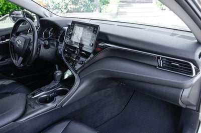 2021 Toyota Camry Hybrid XSE