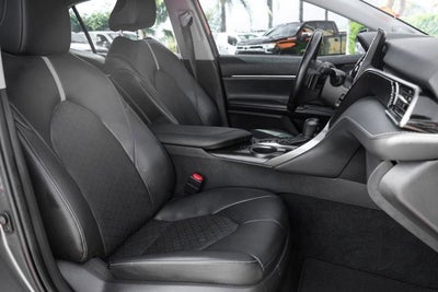 2021 Toyota Camry Hybrid XSE