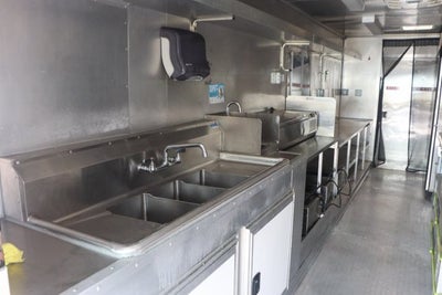 2016 Freightliner MT55 Base
