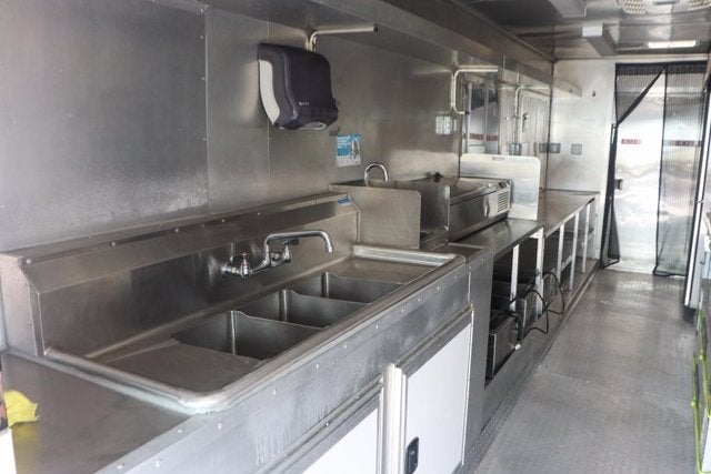 2016 Freightliner MT55 Base