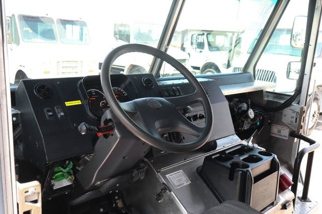 2020 Freightliner M Line Walk-In Van Base