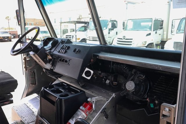 2020 Freightliner M Line Walk-In Van Base