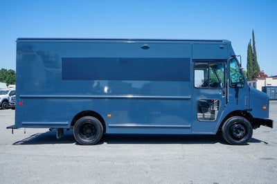 2020 Freightliner M Line Walk-In Base