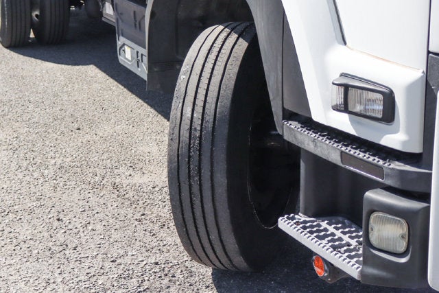 2020 Isuzu FTR Base