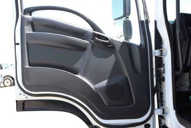 2023 Isuzu FTR Base