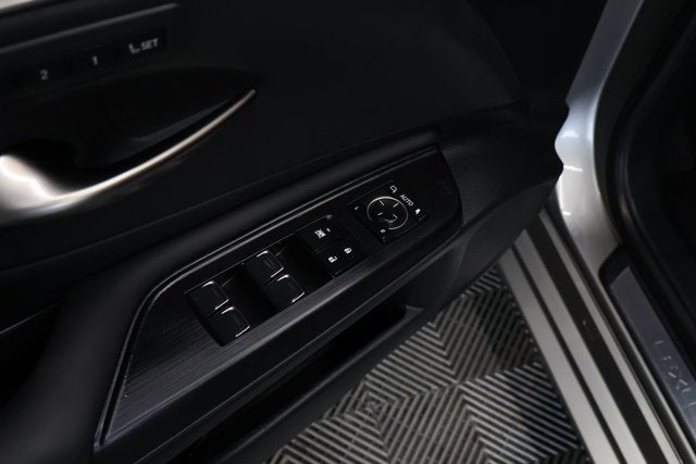2021 Lexus ES 250