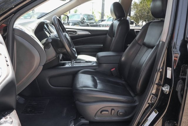 2019 Nissan Pathfinder SL