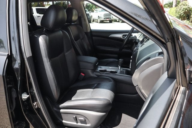 2019 Nissan Pathfinder SL