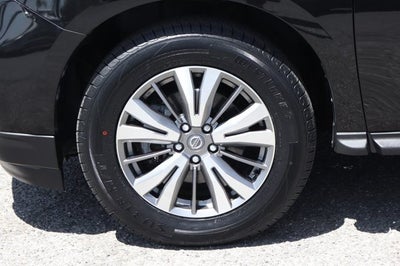 2019 Nissan Pathfinder SL