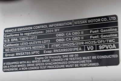 2024 Nissan Pathfinder SL