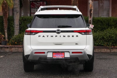 2024 Nissan Pathfinder SL