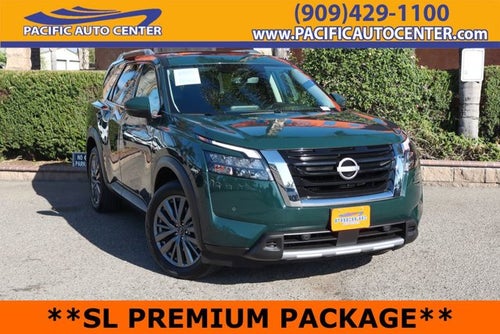 2025 Nissan Pathfinder SL