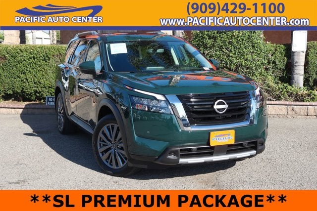 2025 Nissan Pathfinder SL