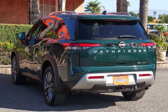2025 Nissan Pathfinder SL