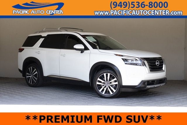 2025 Nissan Pathfinder Platinum