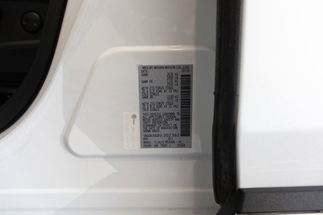 2025 Nissan Pathfinder Platinum